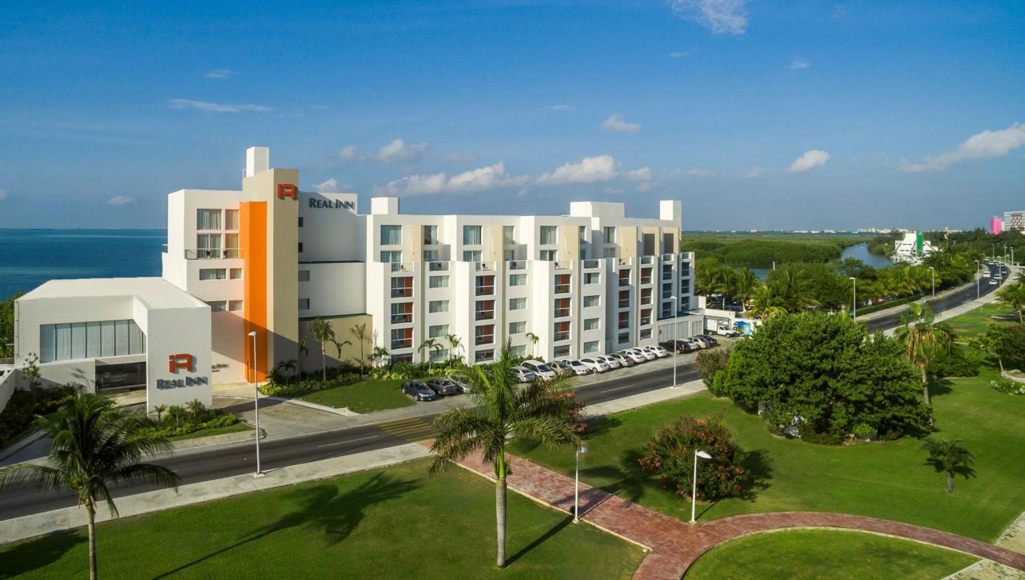 Real Inn Cancun Bagian luar foto